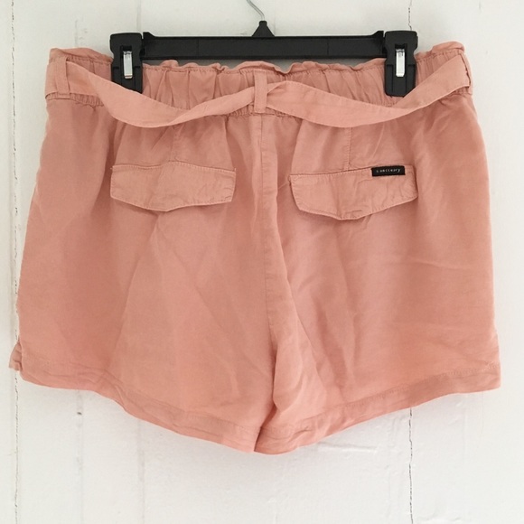 Sanctuary Tencel Paperbag Shorts - Picture 2 of 4